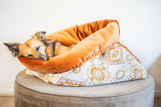 White kilim - velvet / faux fur snuggle sack