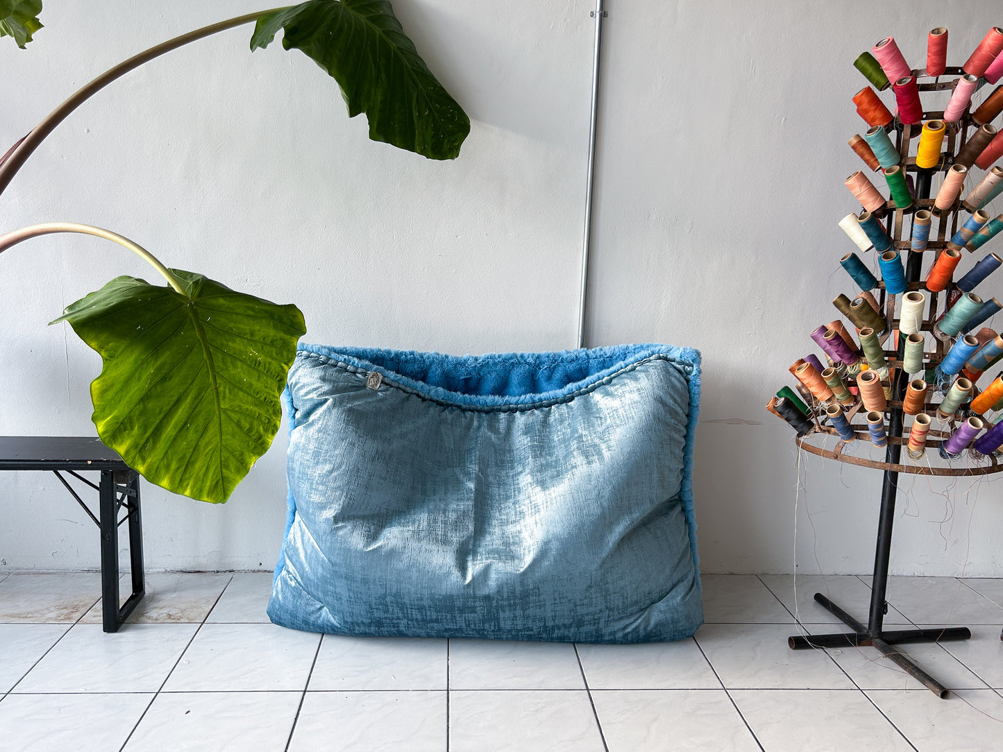 | READY TO SHIP | Baby blue marble velvet size L FLOOF FOR PEOPLE